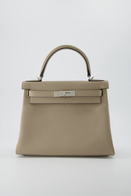 Hermès Gris Tourterelle Retourne Kelly 28cm of Togo Leather with