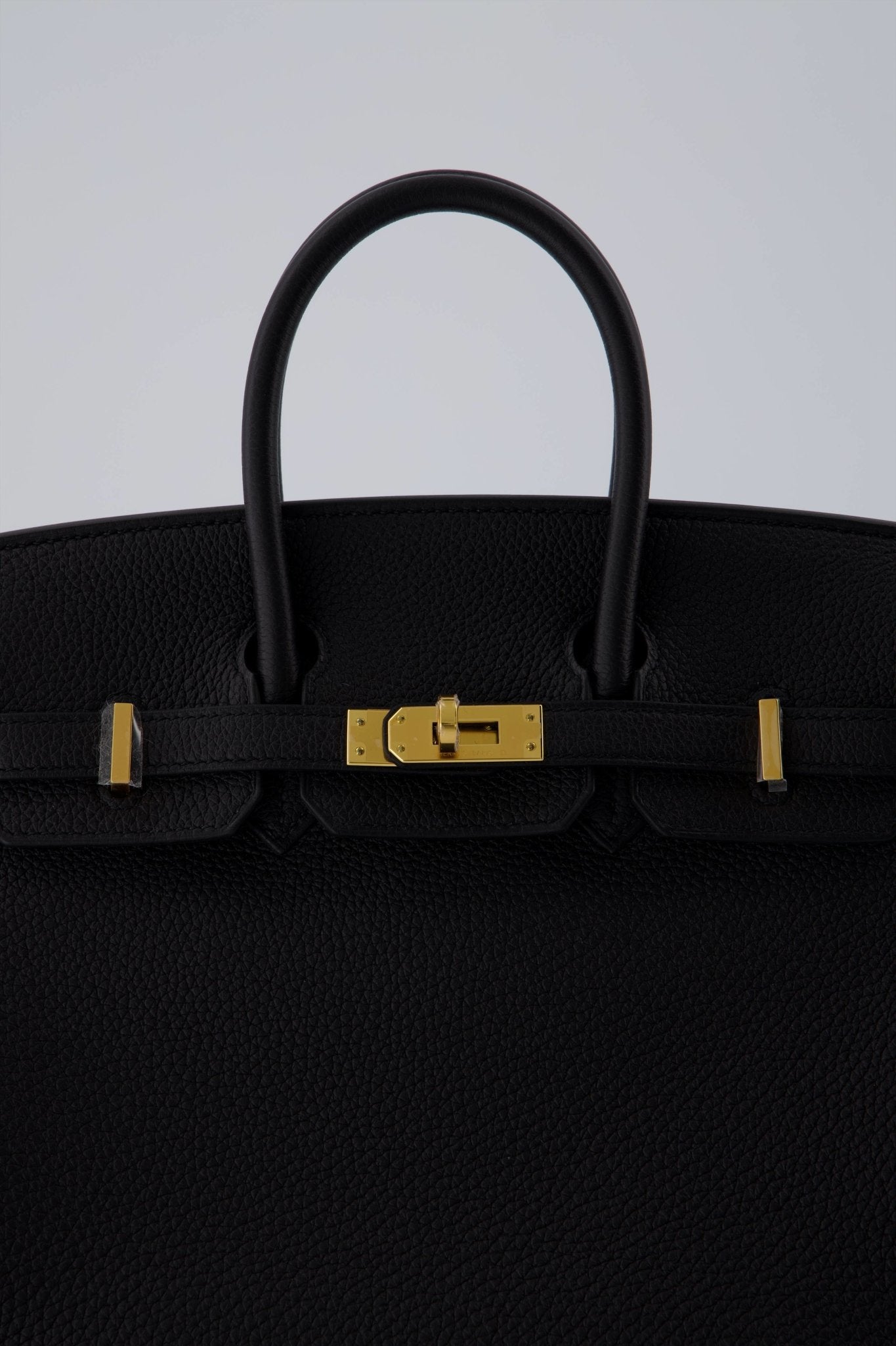 Hermes Birkin 25 Black Bag Gold Hardware Togo Leather For Sale at