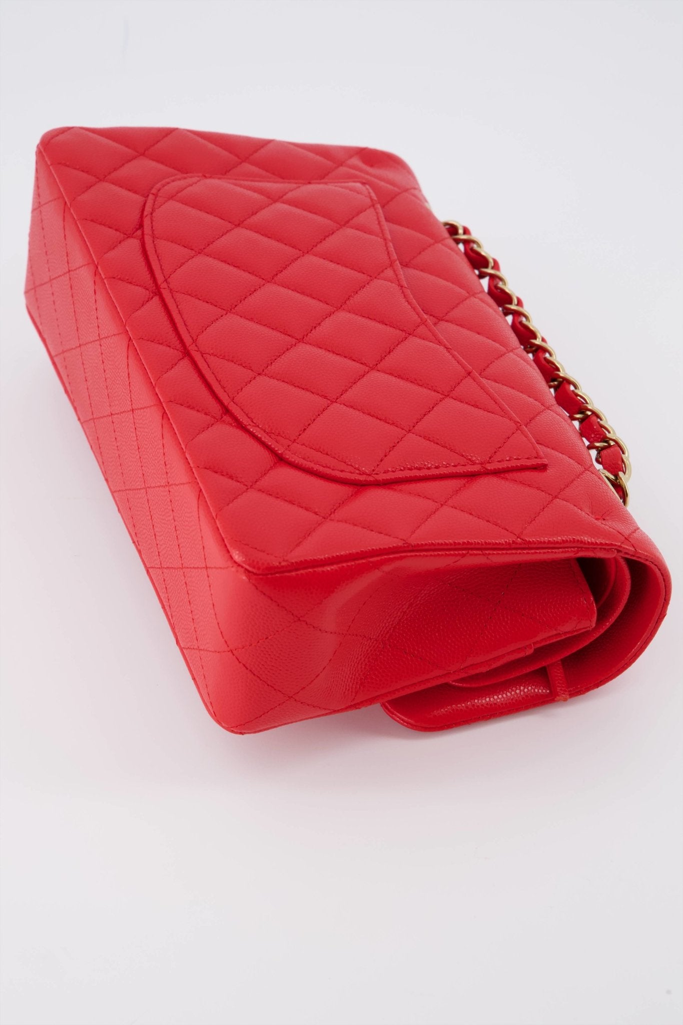 Chanel best sale red flap