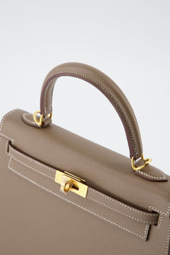Hermes Kelly 25 Sellier Handbag Etoupe Epsom Leather With Gold Hardware