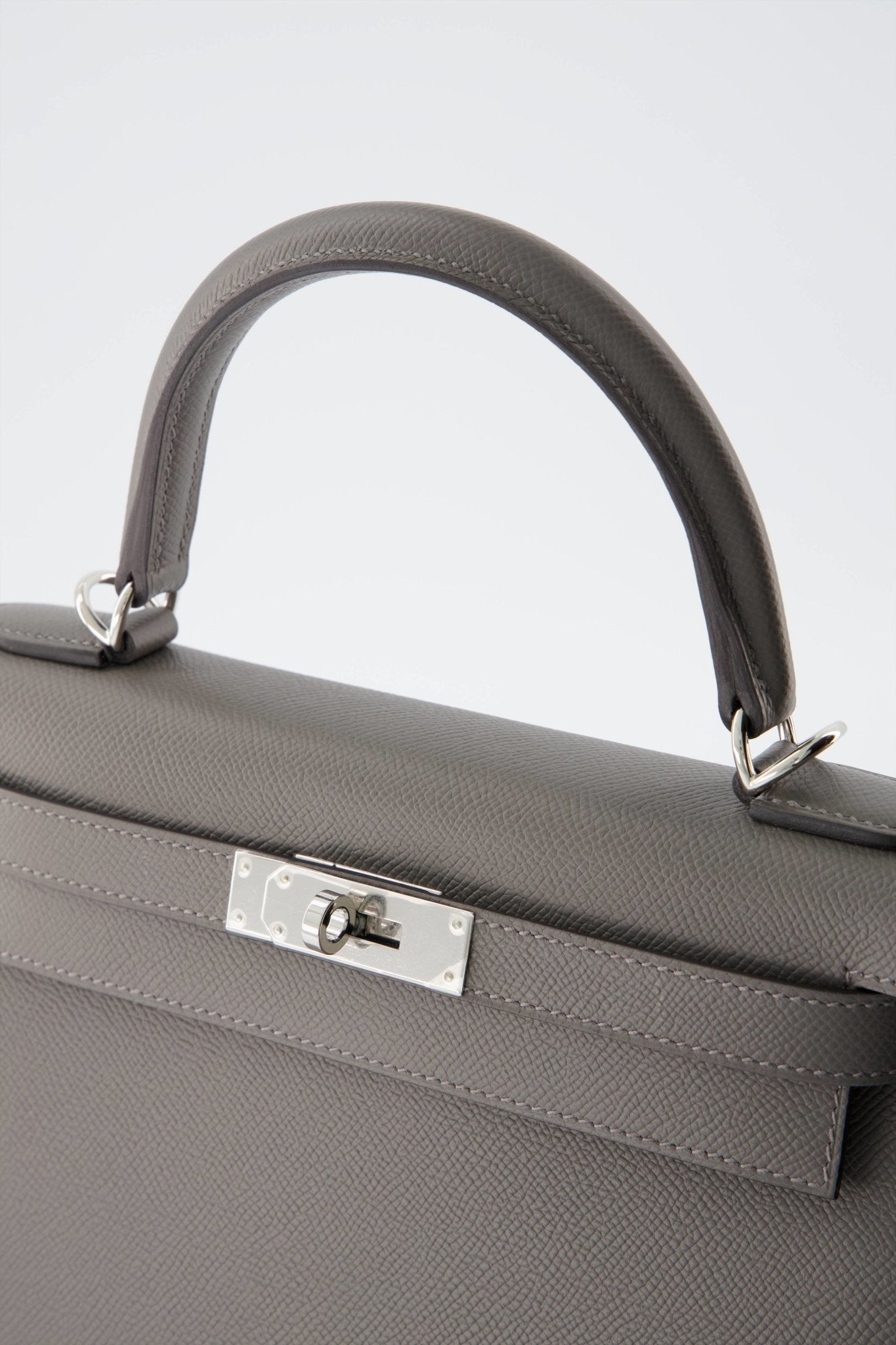 Rare* Hermes Kelly 28 Sellier Handbag Gris Meyer Epsom Leather With P –  Bags Of Personality