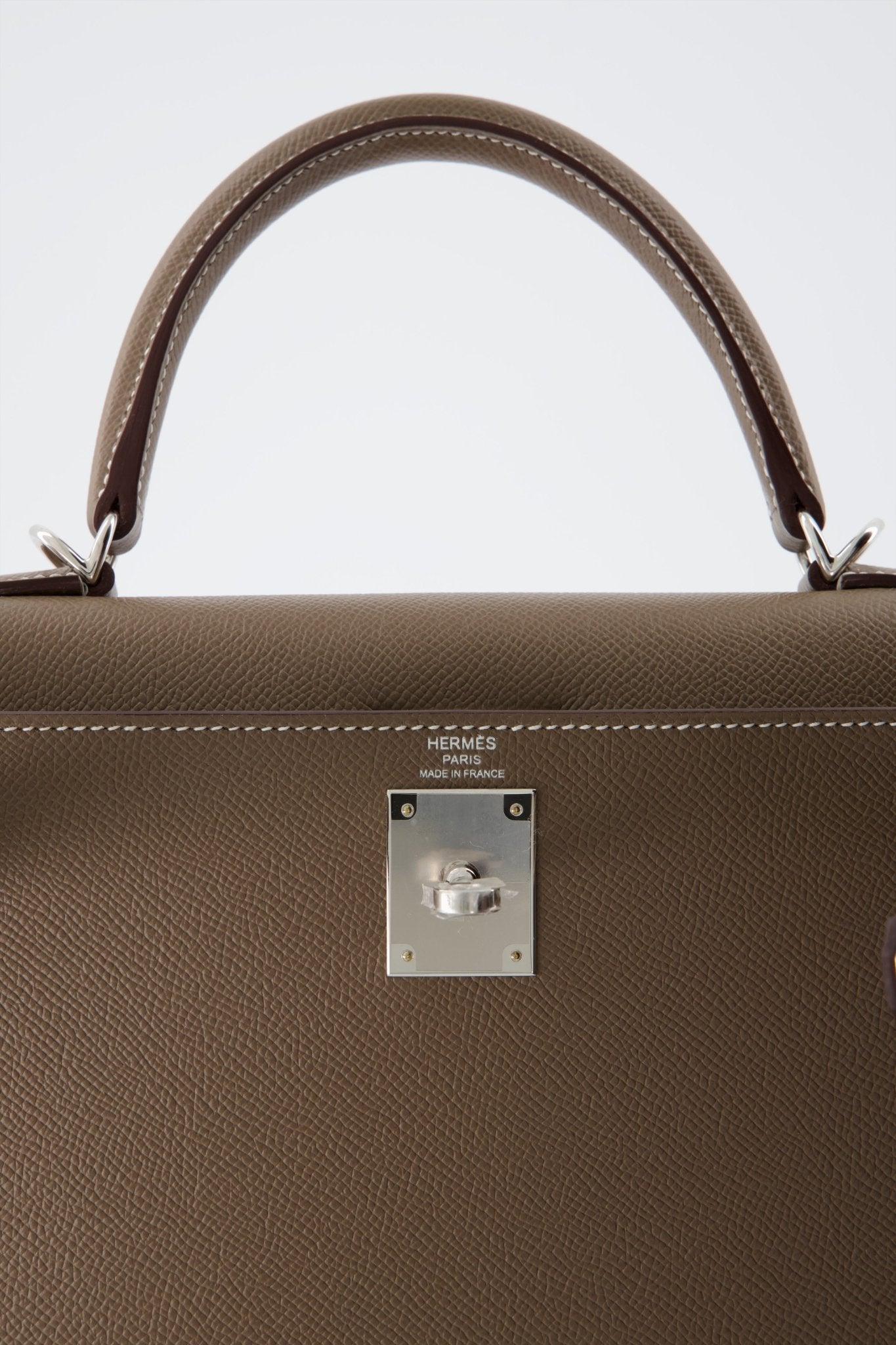 *Holy Grail* Hermes Kelly 28 Sellier Handbag Etoupe Epsom Leather With Palladium Hardware. Investment Piece