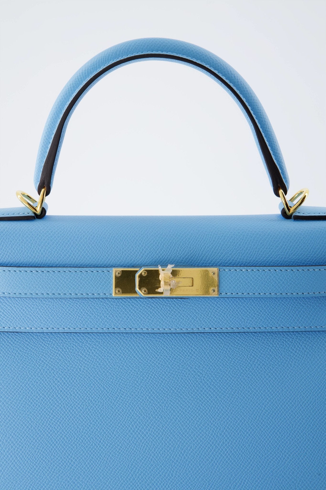 *Rare* Hermes Kelly 28 Sellier Handbag Celeste Epsom Leather With Gold Hardware