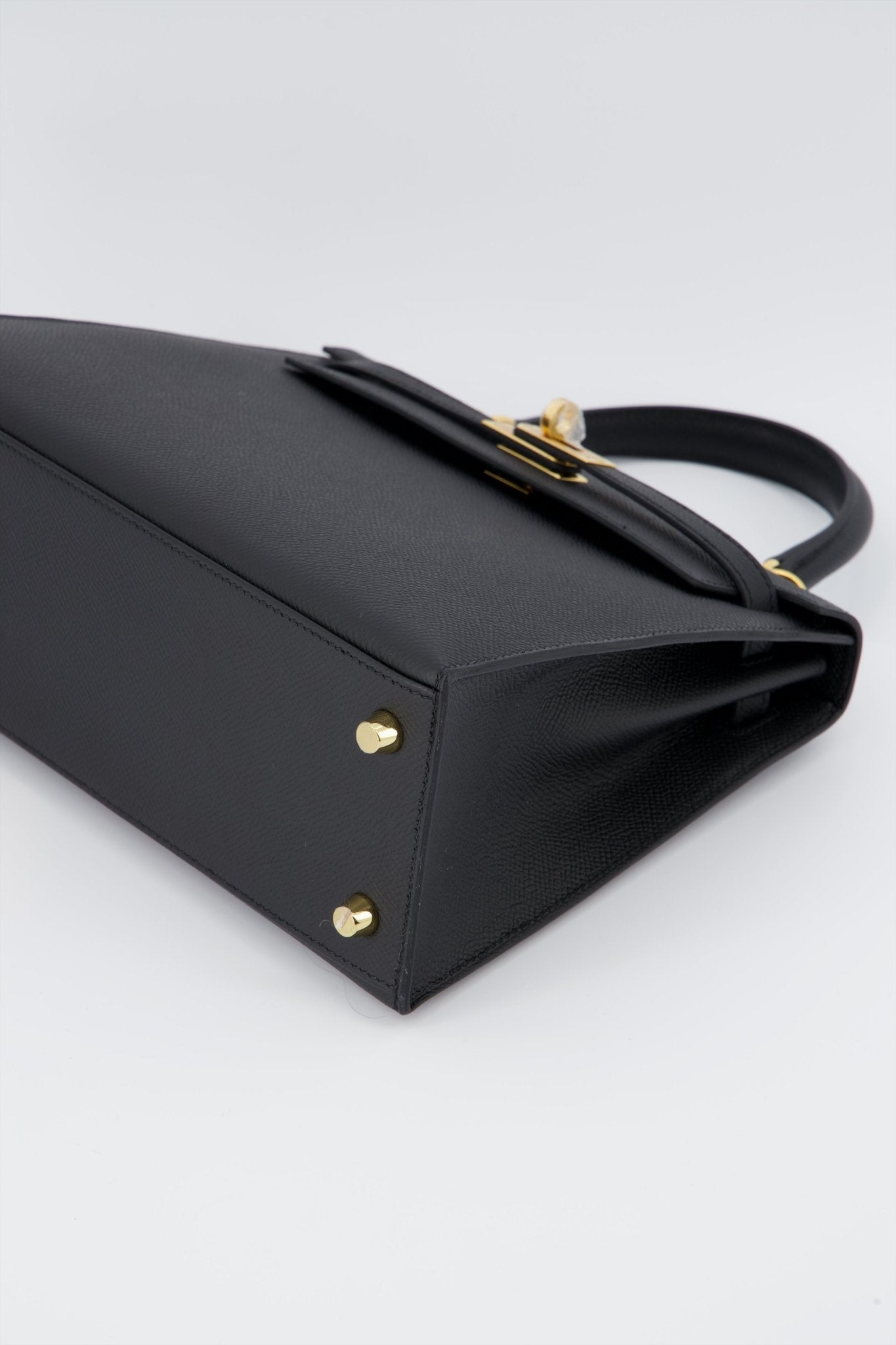 Hermès Kelly Depeches 25 Pochette Black Epsom Gold Hardware