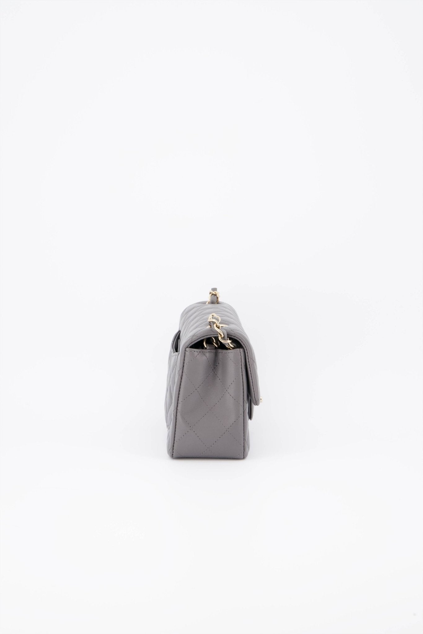 grey chanel flap bag