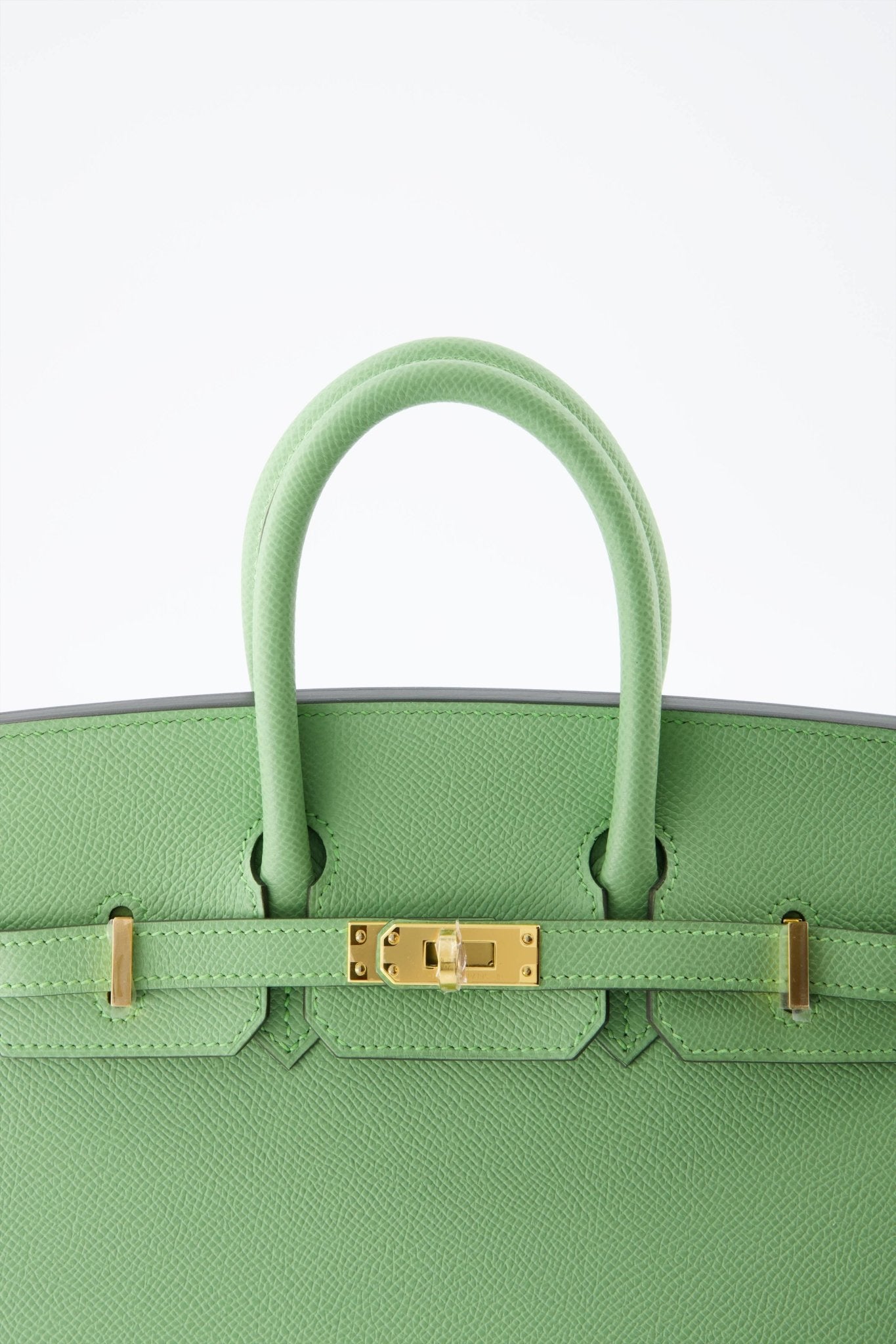 *Rare* Hermes Birkin 25 Sellier Handbag Vert Criquet Epsom Leather With Gold Hardware. Investment Piece